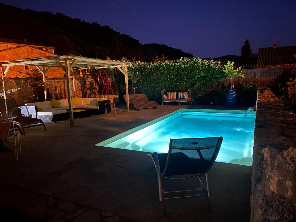 Aux Berges Du Libre Bed & Breakfast Felines-Termenes ภายนอก รูปภาพ