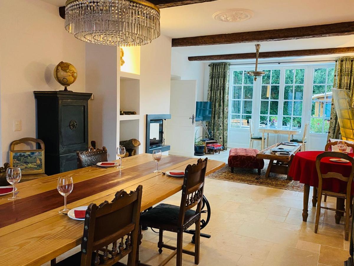 Aux Berges Du Libre Bed & Breakfast Felines-Termenes ภายนอก รูปภาพ