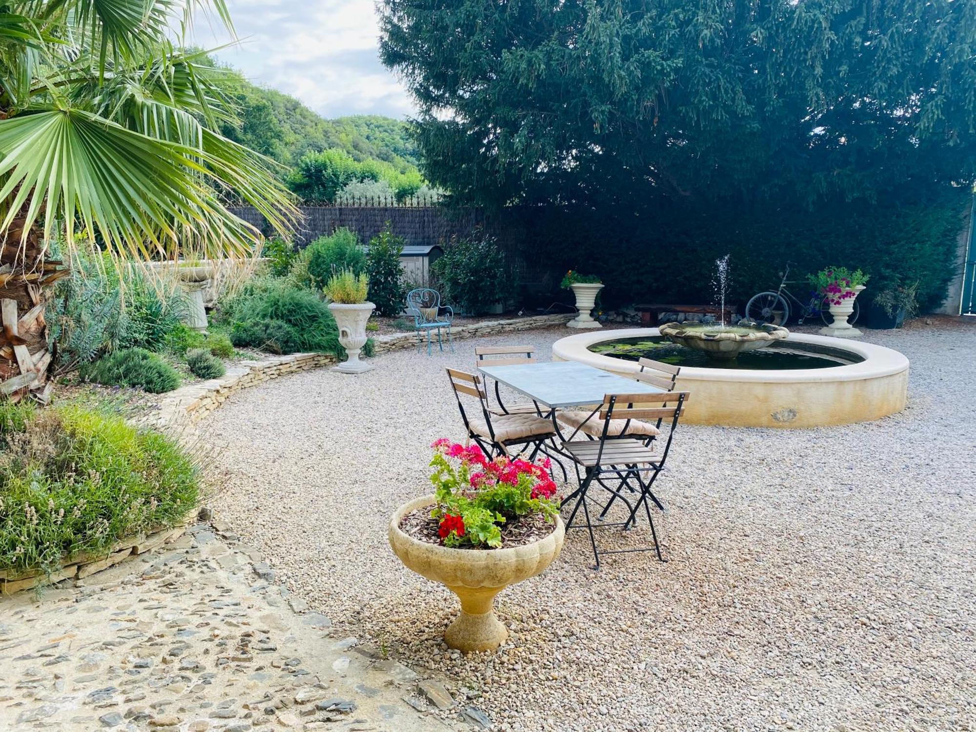 Aux Berges Du Libre Bed & Breakfast Felines-Termenes ภายนอก รูปภาพ