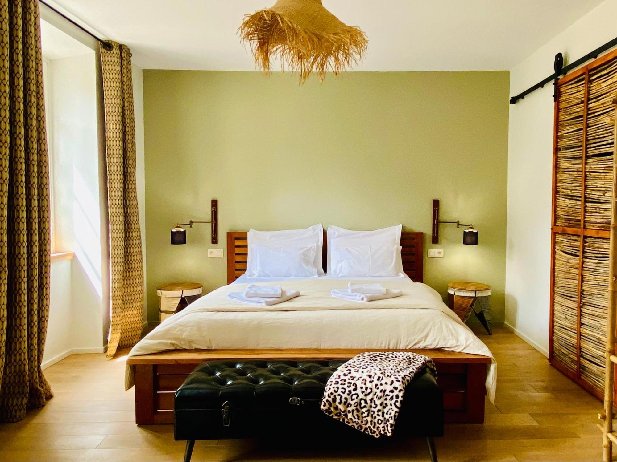 Aux Berges Du Libre Bed & Breakfast Felines-Termenes ห้อง รูปภาพ